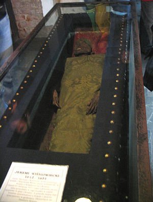 Die mummie van Jeremi Wiśniowiecki in 'n klooster naby Kielce (Pole).